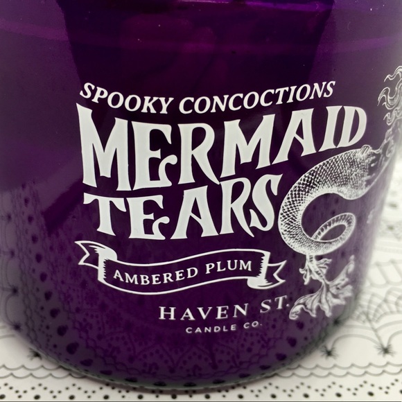 Halloween Mermaid Tears 2 Wick Candle Ambered Plum Spooky Concoctions - Picture 8 of 9